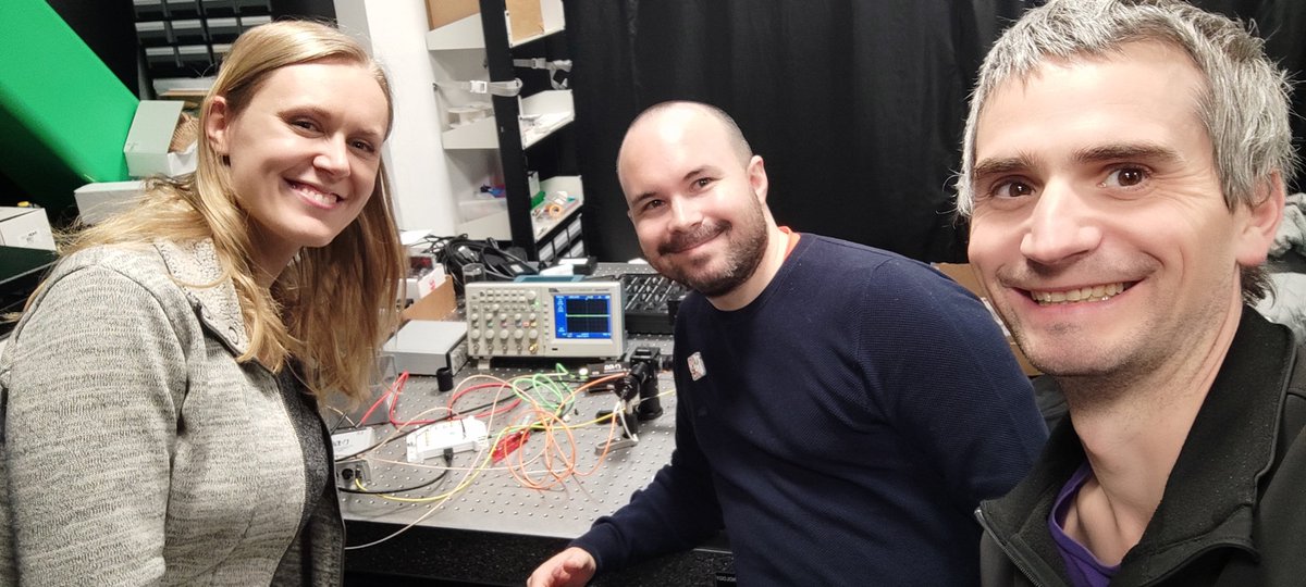 FlimLabs's tweet photo. One of the first installations of our #flimkit was done at @calico labs! Thanks @JLazzariDean, @amsikking, @Maria_Ingaramo and @AndrewGYork for the nice experience! We were impressed by your attitude in exploring new paths in #singlephoton #fluorescence #lifetime #analysis!!π https://t.co/aZoxrY1DKD