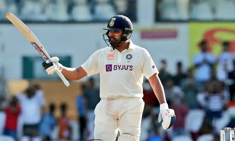 dwsamachar's tweet photo. #RohitSharma scored 9th #Test Century, he becomes the first Indian captain to score hundreds in all formats.
@ImRo45 #RohitSharma𓃵 @BCCI
#INDvsAUS #AUDvsIND #Hitman https://t.co/yJK8W5ZhFN