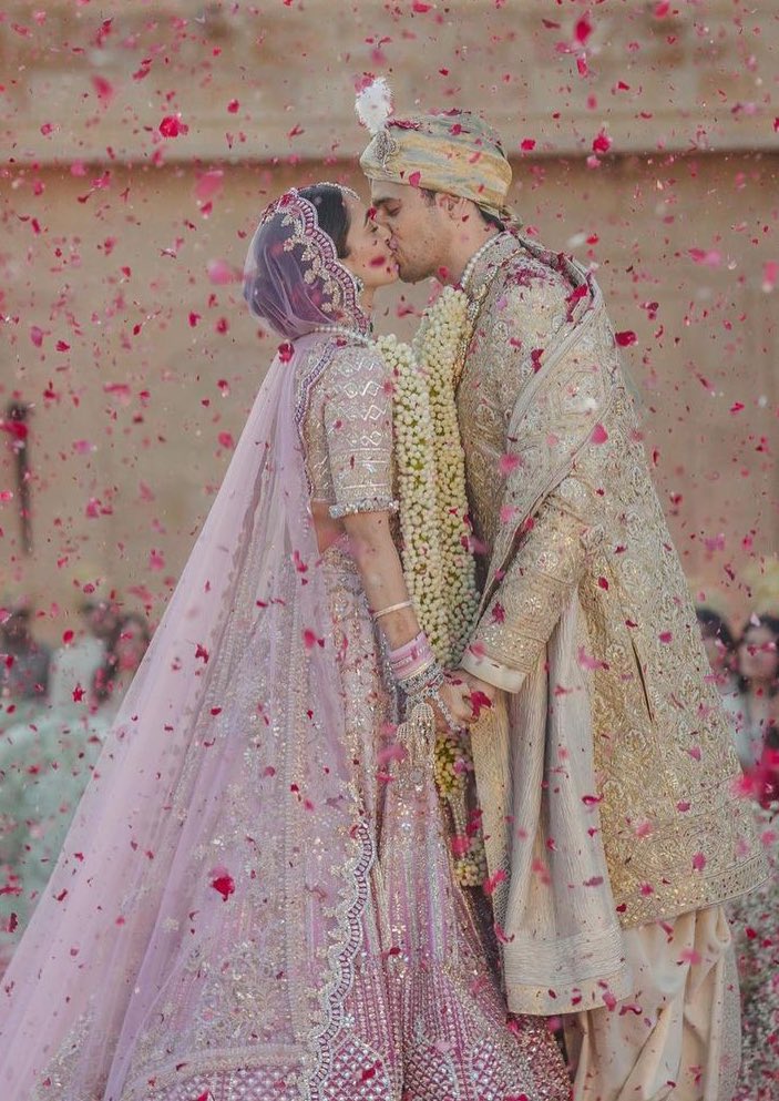 SidianForLife's tweet photo. Either This or Nothing 🥹🥹 #SidKiaraWedding https://t.co/XPK2a47eWy