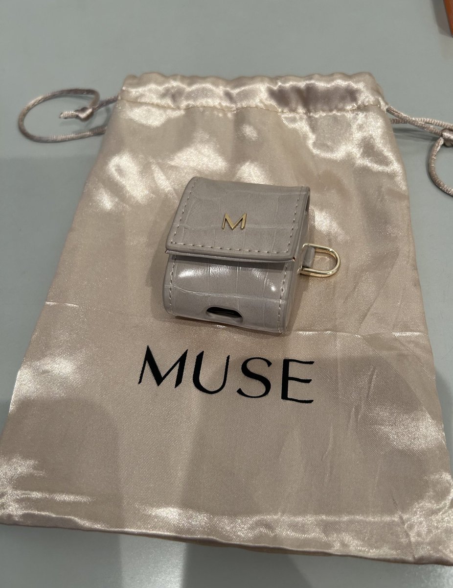 ssalebook's tweet photo. ส่งต่อเคส airpod1,2 muse สีlight grey
สภาพ99% ใหม่มากกค่า 550฿ ส่งฟรี* (from 690) ถ้าสนใจดูเพิ่มเติมได้ค่ะ
#museandmore #เคสmuse #ส่งต่อmuseandmore #ส่งต่อเคสmuse #museandmoreมือสอง #ส่งต่อเคสไอโฟน #ส่งต่อ #ส่งต่อกระเป๋ามือสอง #ส่งต่อกระเป๋า #ส่งต่อเสื้อผ้า #ส่งต่อ https://t.co/tu97diBh6K