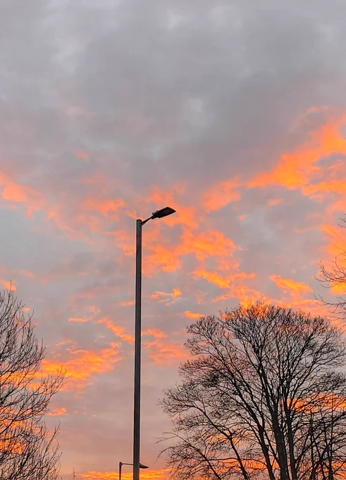 That sure is a sky 