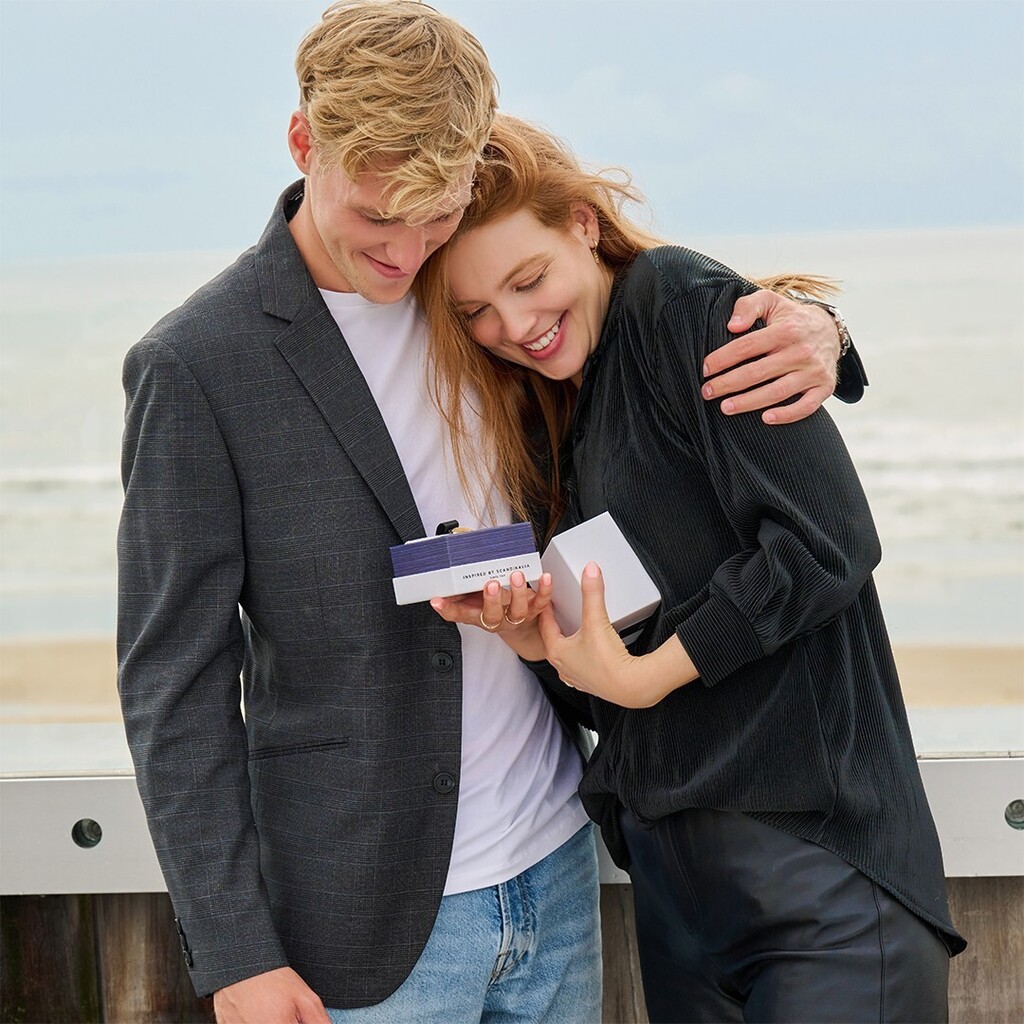 DANISH DESIGN tweet media