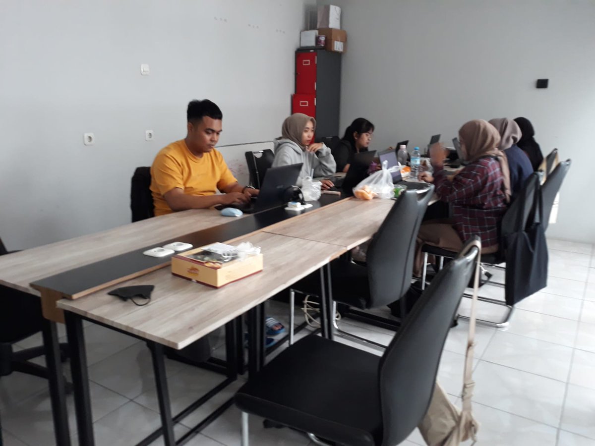 ElSamaraID's tweet photo. No. 8 ada PT. Moladin Digital Indonesia yang merupakan Startup Teknologi dengan Platform jual beli mobil second berkualitas dengan proses transaksi cepat gak ribet karena selalu ada Agen Moladin yang juga siap membantu. https://t.co/4YO1DN8USi