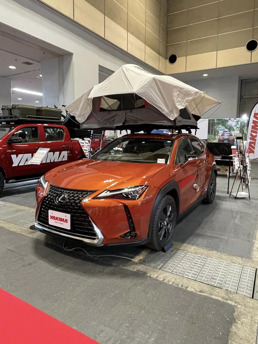 AUTOPROZ_USA's tweet photo. #大阪オートメッセ2023 開催中です!
#インテックス大阪 5号館B6 にて、皆様のお越しをお待ちしております。
#オートプロズ #autoproz #yakimaracks
#トーヨータイヤ #オプカン #toyotires
#大阪オートメッセで会いましょう
#ハイラックスのある生活 #ハイラックスgun125
#LEXUS #UX https://t.co/Iyj02jKvty