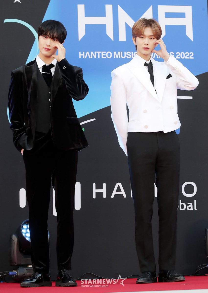 1OO5HW's tweet image. CIX 현석-이펙스 백승 '한터뮤직어워즈 MC'
🔗 naver.me/FGeKo1g8

CIX 현석-이펙스 백승, 한터뮤직어워즈2022 MC 호흡
🔗 naver.me/GqsZBqA0

현석-백승 '한터뮤직어워즈 2MC'
🔗 naver.me/5rMlsK2m

이펙스 백승 '청순'
🔗 naver.me/G2VLUOhK