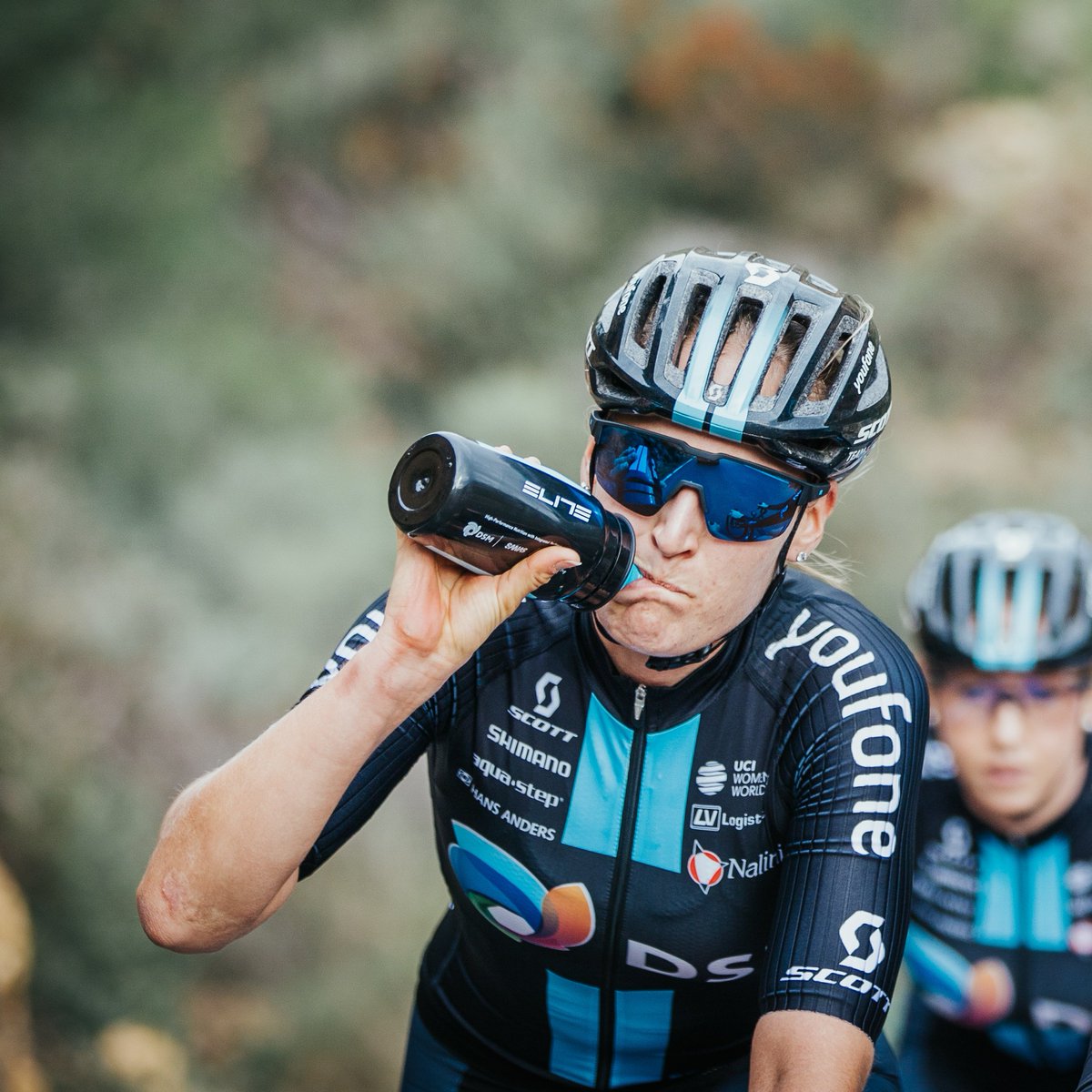 picnicpostnl's tweet photo. We'll be ready and fuelled to take on another hot day in the saddle at #UAETourWomen with @SanasEurope, @DSM and @Elite_cycling ๐ซก
Let's go for it again, team! ๐ฏ
#KeepChallenging #PerformanceThroughNutrition #AimForTheStars https://t.co/p8ql822RAd