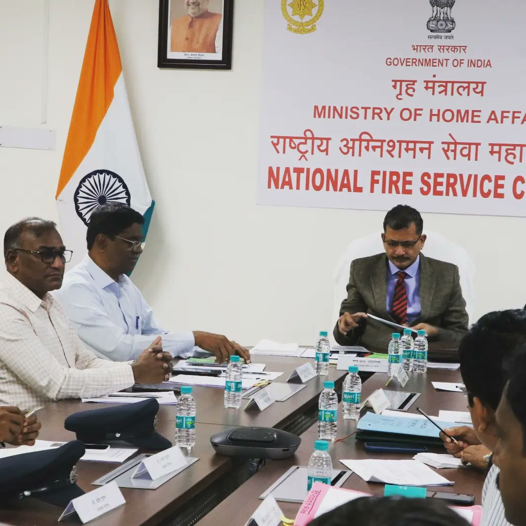 nfsc_mha's tweet photo. Hon'ble DG-FS, CD & HG Taj Hasan, IPS met the officials and students in his two-day #NFSC visit.
#mha #nfscmha #dgfscdhg #IPS #firedepartment #fireprotection #firetraining #training #firecommunity #directorgeneral #vipvisit #nagpur https://t.co/CKl24ZiRqZ