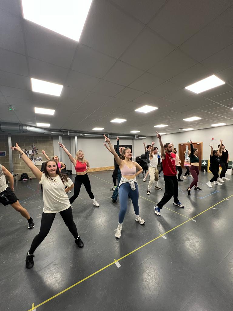 PPAcademyUK's tweet photo. Experience the electrifying world of Fame! 🙌🏼 Get ready for our #ThirdYearStudents to light up the sky like a flame and reach for your dreams. Book your tickets and get ready to experience something truly unforgettable! https://t.co/zA4Z5RAey3 https://t.co/BEC0YMeI8f