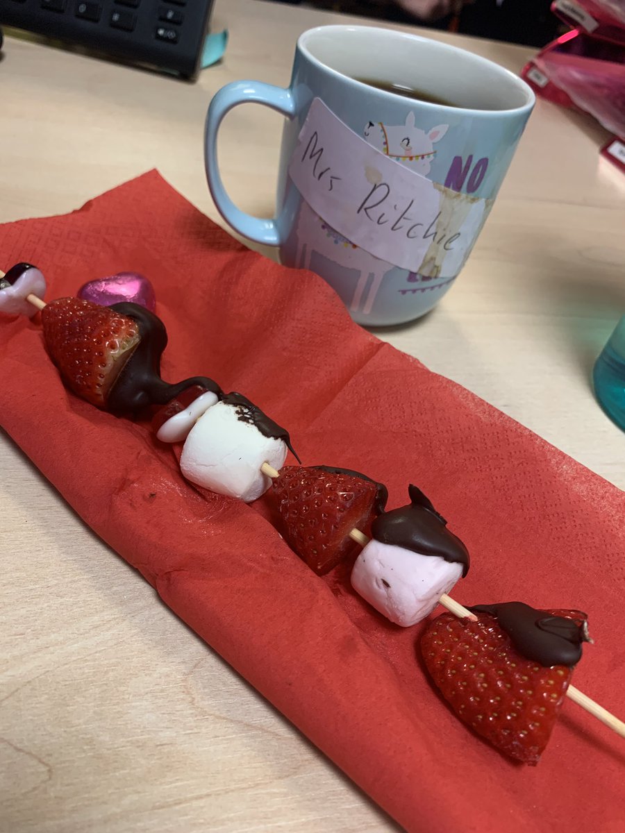 A lovely treat from <a href="/STAbariSTArs/">STA bariSTArs</a> today! 💛🖤💛🖤