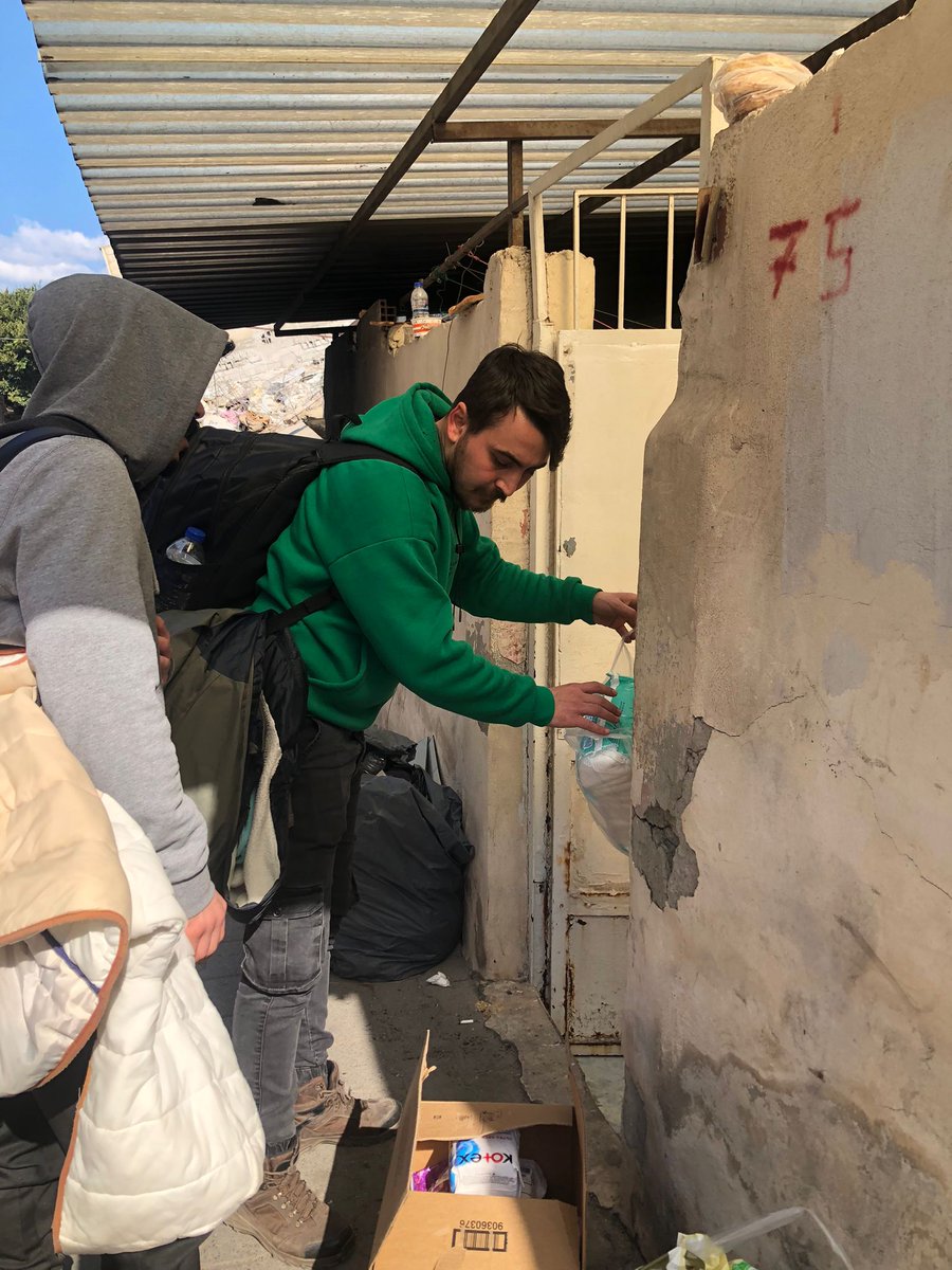 ieefder's tweet photo. Hatay'daki işitme engellilerle ilgilenen ekibimizden Ömer Işık ve Faruk Işık çalışmalarına devam etmektedir. 
Ömer Işık İrtibat No: 0534 693 17 47
Faruk Işık İrtibat No: 0536 070 59 78
#hatayiskenderun #AHBAP #isitmeengellilericintermalkamera #hatay #AFAD https://t.co/yYcEUupOpP