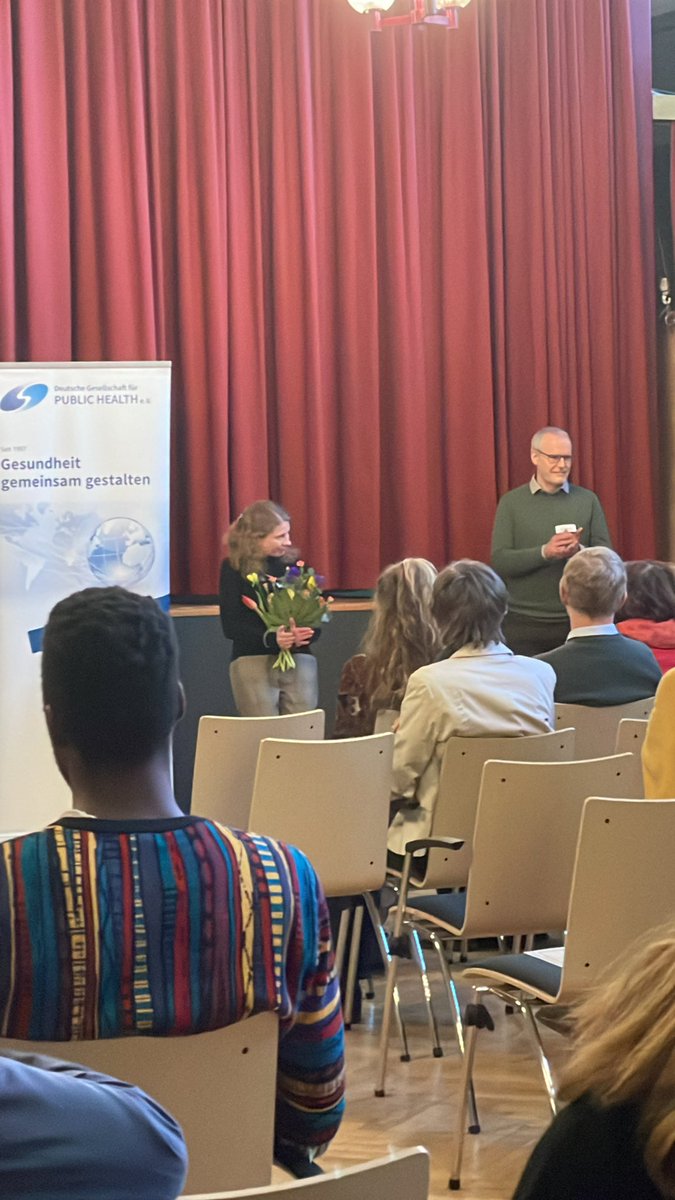DGPH (@dgph_de) on Twitter photo Zum Schluss bedankt sich der Vorstand der DGPH bei <a href="/Posseltj/">Jacqueline Posselt</a> Danke Jacqueline für deine tolle Unterstützung bei der Vorbereitung und Durchführung unserer Jahrestagung! Zum Schluss bedankt sich der Vorstand der DGPH bei <a href="/Posseltj/">Jacqueline Posselt</a> Danke Jacqueline für deine tolle Unterstützung bei der Vorbereitung und Durchführung unserer Jahrestagung!
