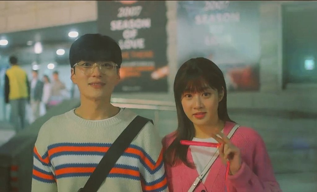 kdramamiii's tweet photo. idk how hara and eunbeom will get back tgt ( if they will ) bcs I cant imagine myself as hara like if I were her... why would I get back or remarry someone who have decided to divorce me? like there's no guarantee he will not do it again 🙂

#StrangerAgain #CanWeBeStrangers https://t.co/IZhkxP4Wim