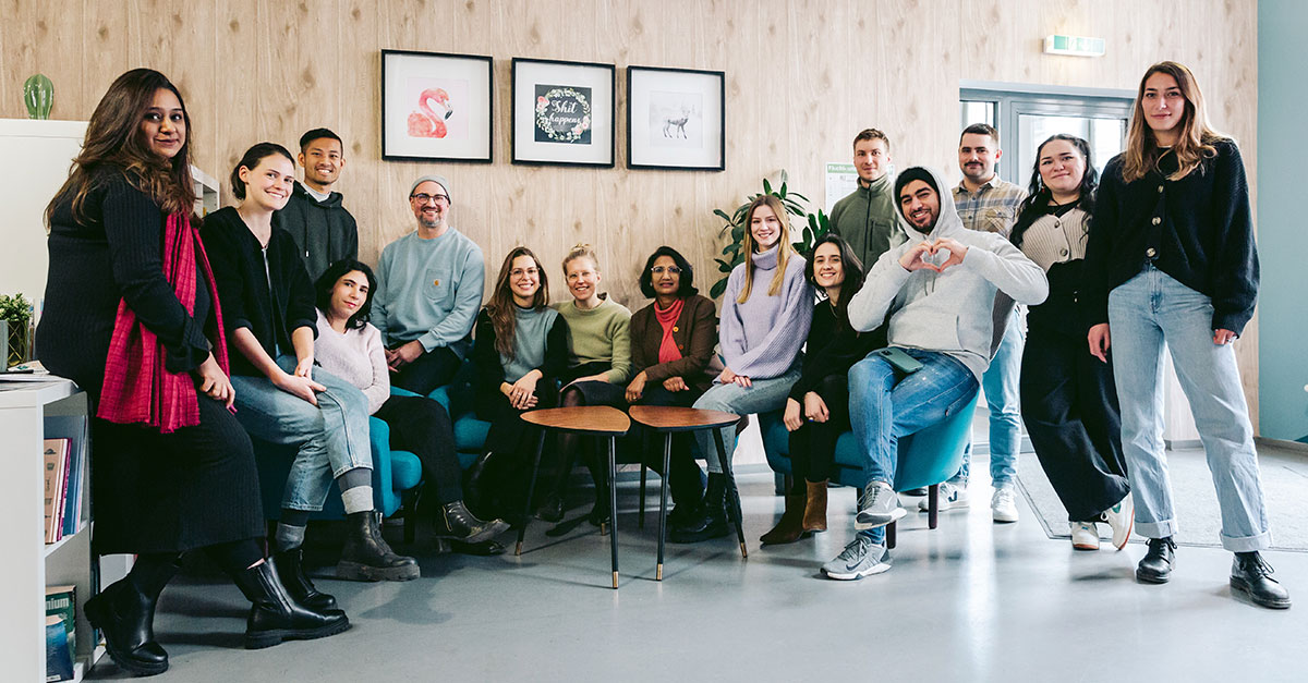 spread_group's tweet photo. 3 days of action! We go all out to get our newbies off to a good start. Meet our bosses and colleagues, learn about the big Qs at #SpreadGroup of Why, What and How, and 👣 visit our Czech facility. Want to join? Check out our careers' page ▶️https://t.co/g2m2AWd9FR #spreadshirt https://t.co/Xp2sKOJDEP