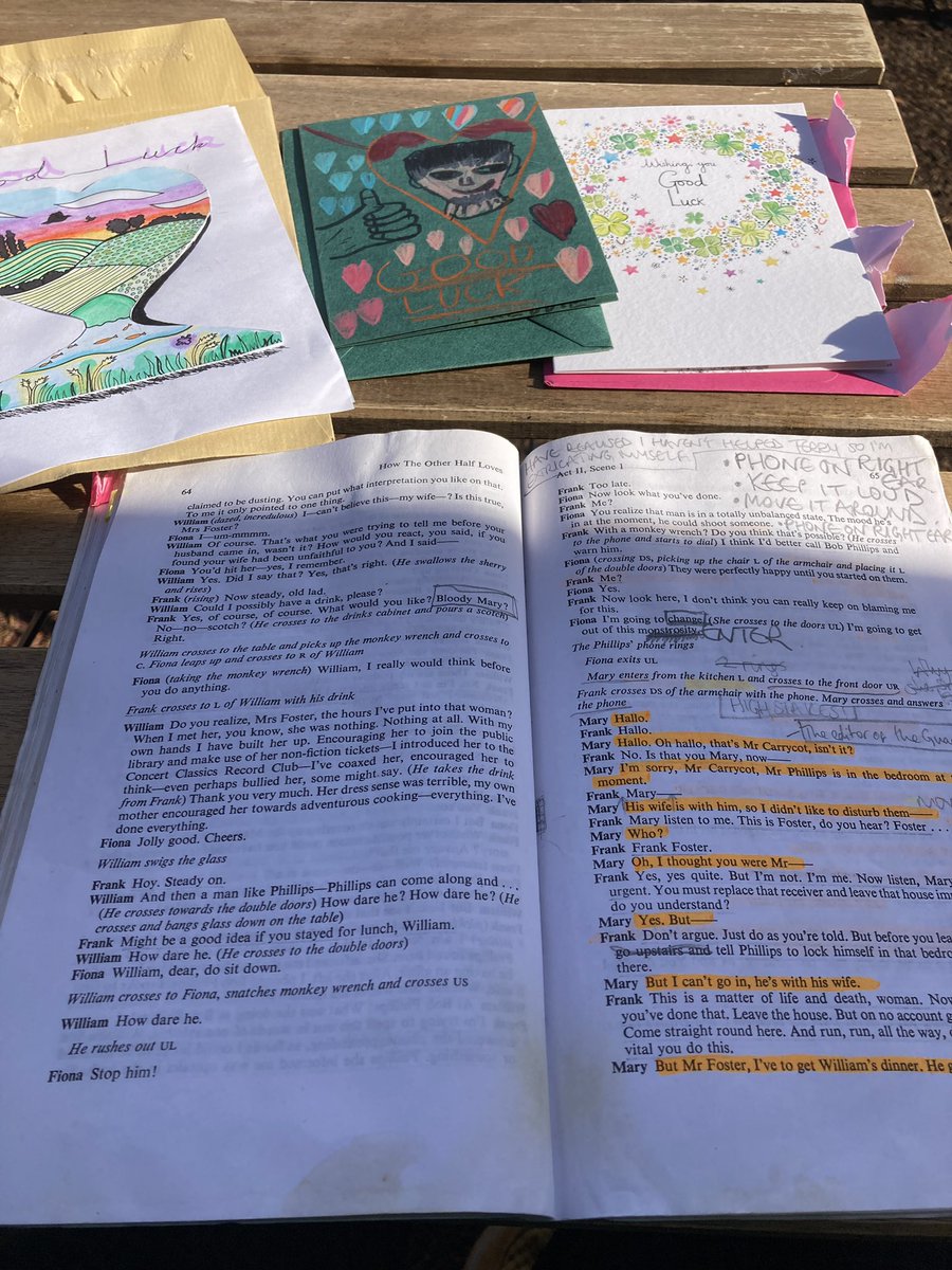 BexthurstCooper's tweet photo. Sunshine and gorgeousness in Salisbury. Preview night 2 for #HowTheOtherHalfLoves @WiltsCreative https://t.co/GYbpWK5d3y