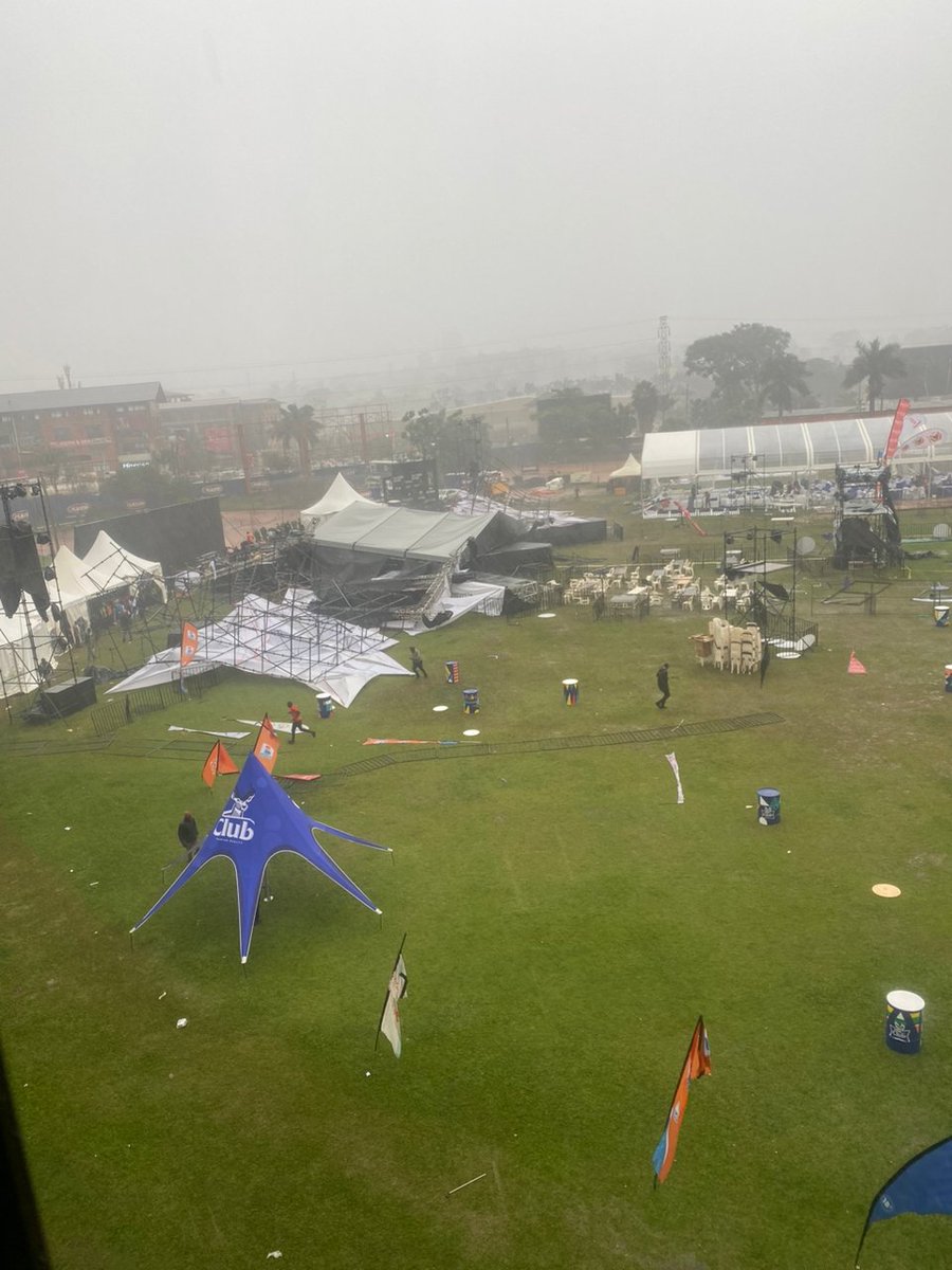 KUNGA2022's tweet photo. EKILI ELUGOGO KITOKOTA SIKISANIKIRE EMIZIMU MUNYIVU GWANGA MUGYE CONCERT BULIKIMU KIGENZE WAKYO🙆🙆 https://t.co/qLjCuHzqnw