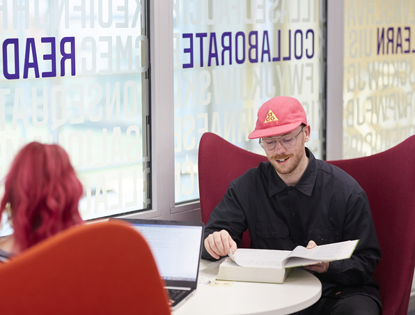 The Library offers a list of LGBTQIA+ reading recommendations and TED Talks to help expand our knowledge and inform our actions to create a safer, more inclusive university community. 

Find out what's on the list 👇 #LGBTHistoryMonth @LBUSupport 
rl.talis.com/3/beckett/list…