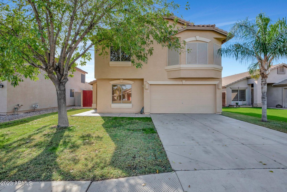 EphremJando's tweet photo. Just Reduced!  $513,000.00, 4BR, 3BA, 2031 E APPALOOSA Road, Gilbert, AZ 85296, Full Details https://t.co/CrBW1Ybn3N https://t.co/HwFjGPigyQ