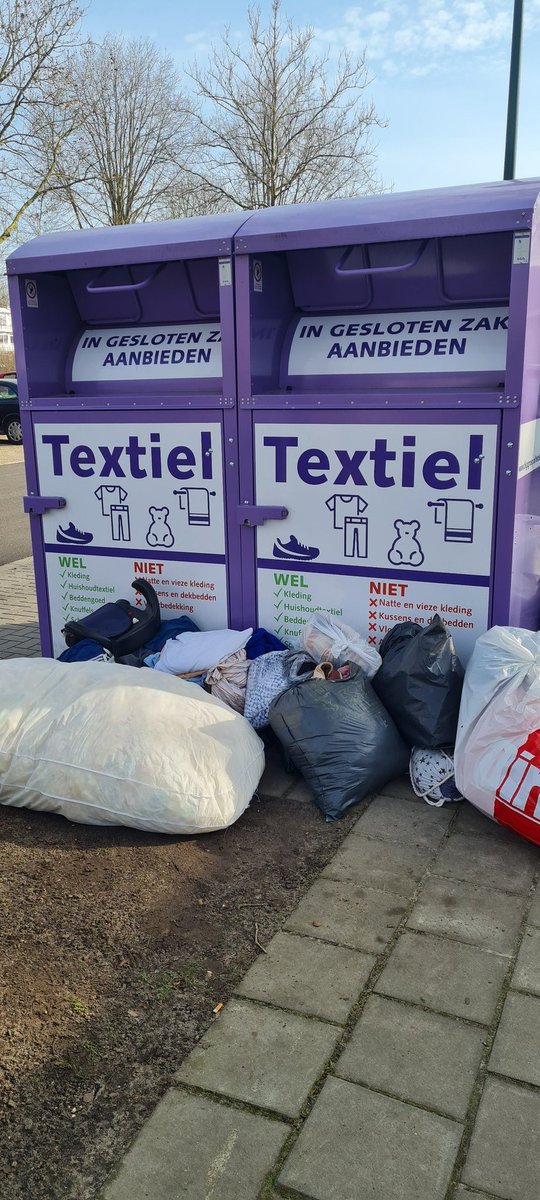 Elvsteen's tweet photo. @gem_heuvelrug , de eigenaar zal wel niet meer te achterhalen zijn...maar je weer nooit.#aso#afvaldumping#geslotenzaakaanleveren https://t.co/DxTOEKKgLa