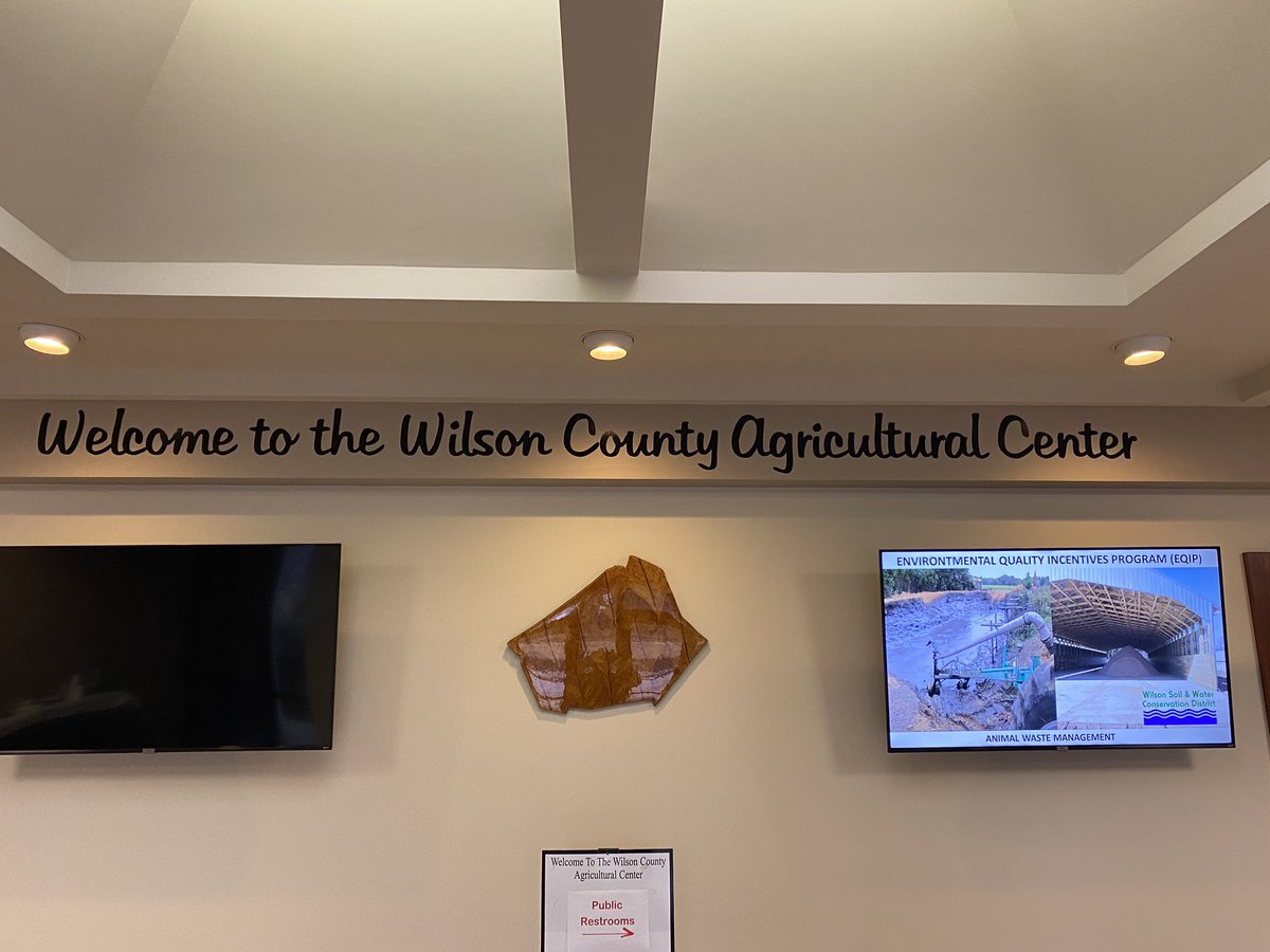 arksoydoc's tweet photo. Finally made it to NC last night. #ARsoybean Roadshow is in Wilson, NC today to talk about early season soybean production. @NCStatesoybeans @AginArk @SoybeanScience1 @uaex_ag https://t.co/llZ5UBv5RM