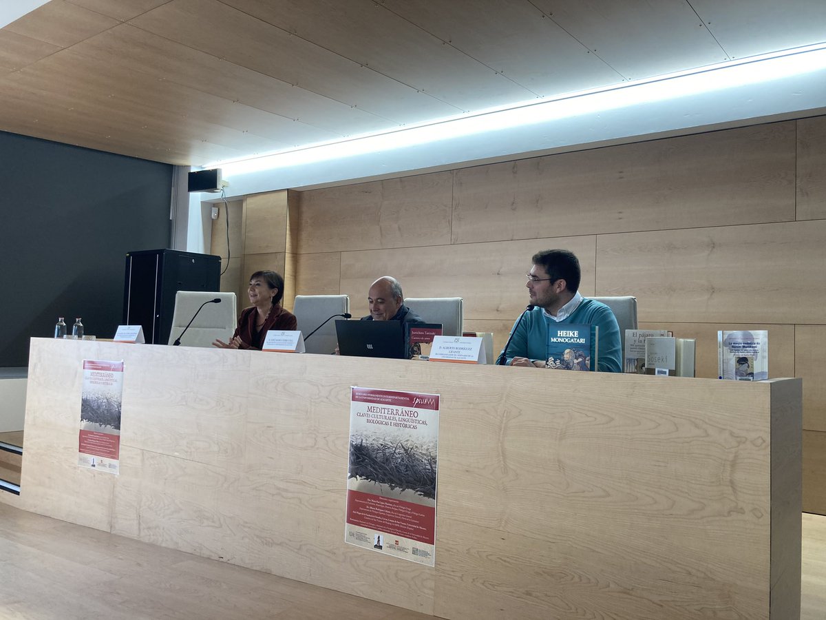 ‘Los nikki femeninos del Japón de hace mil años’, la sabiduría de toda una vida dedicada a la lengua y la cultura japonesas, condensada en esta impresionante charla del Prof. Carlos Rubio, que da inicio al Ciclo #SPIUAM que organizan Mª Paz López y <a href="/Berto1203/">Alberto Rodríguez-Lifante</a> en <a href="/LletresUA/">LletresUA</a>