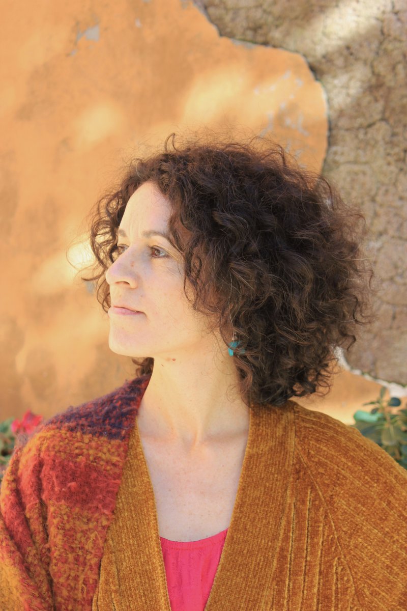 RAERoma's tweet image. In occasione della Giornata Internazionale delle Donne e delle Ragazze nella Scienza  👩🏻‍🔬🔬👩🏻‍💻 #11F2023,  𝐈𝐬𝐨𝐥𝐢𝐧𝐚 𝐃í𝐚𝐳 𝐑𝐚𝐦𝐨𝐬 @clea_project, ci spiega la sua attuale ricerca e com’è nata dal suo progetto sviluppato presso la #RAERoma.

👇
youtu.be/Hp_2uv2sGJQ