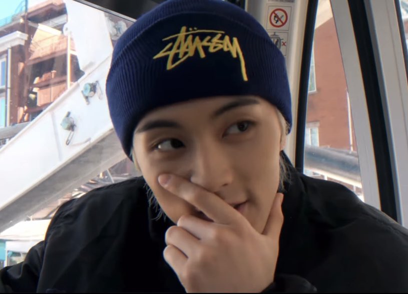 so handsome 😵‍💫