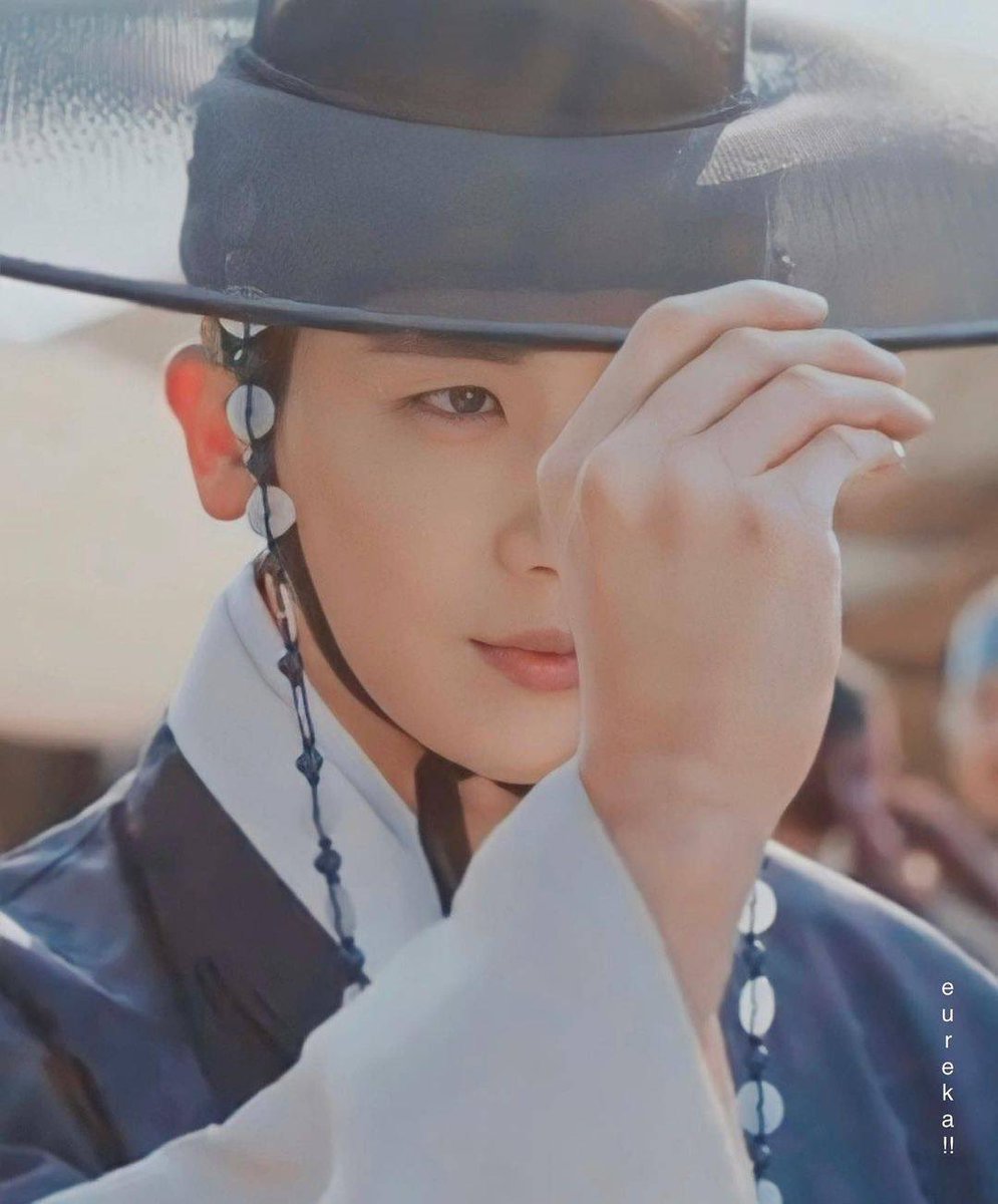 Phon6232's tweet photo. 20 episodes!!! 💞💞 Great!!! 💞💞 Every Monday and Tuesday!! Don't 'forget.. ❤️❤️ 3 days..... Our Blooming Youth 

#parkhungsik
#hwarang
#suits
#happiness
#soundtrack#1
#SIKcret
#Hyungsik_is_my_vitamin
#hyungsik
#ZEA
#zeahyungsik

@phs1116 https://t.co/NVnuK1vgqS