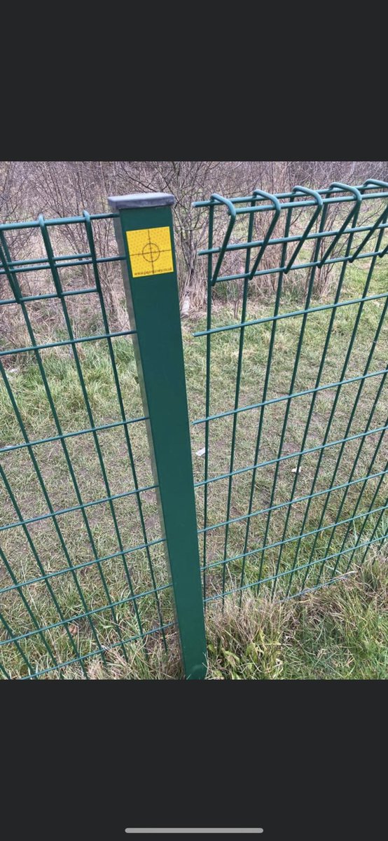 BentleyARLFC's tweet photo. Appeal for assistance or any information on repeated vandalism. 

We’re sad to post these images of mindless vandalism that has now occurred to the fencing around the pitch at Bentley recreational ground for the third occasion. 

(1/4) https://t.co/ayxT7HuPow