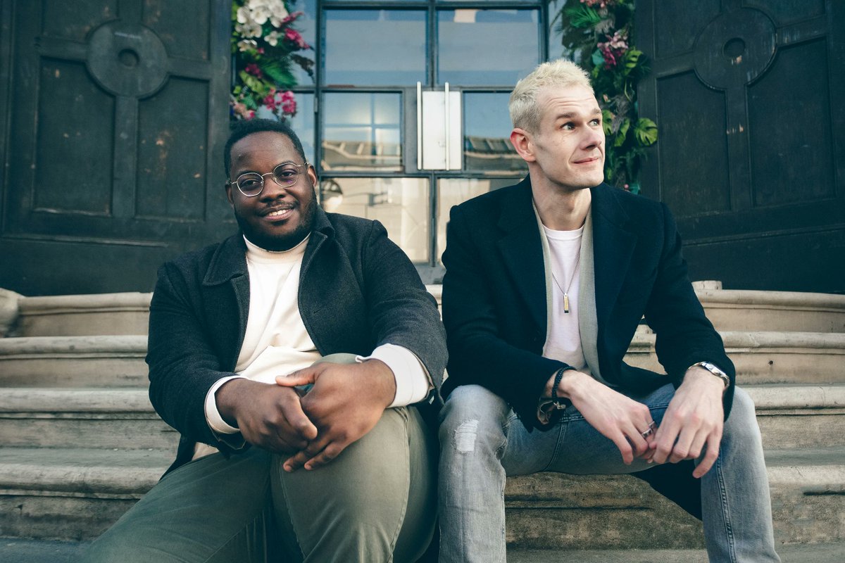 Who's been streaming If I'd Been Honest? awal.ffm.to/ifidbeenhonest 

📷 Charlotte Alex/Taylor Guitars