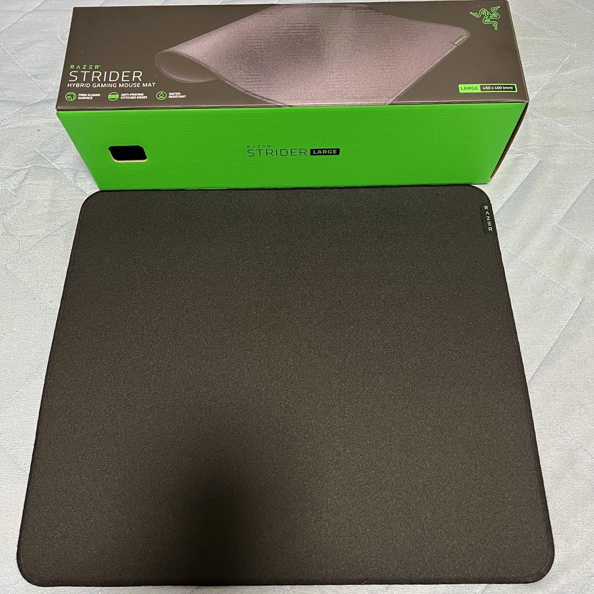 2900z's tweet photo. @RazerJP @teru9232 @Apple_Gaming33
お二人のYouTubeなどを参考にして、キーボード、マウス、マウスパッド、グリップテープを買い替えました。
多ボタンマウスが欲しく、以前のマウスパッドより広くなり、感度を下げられたので満足です。
#Razer #HuntsmanV2TKL #BasiliskUltimate #Strider https://t.co/tMsSlhtyo5