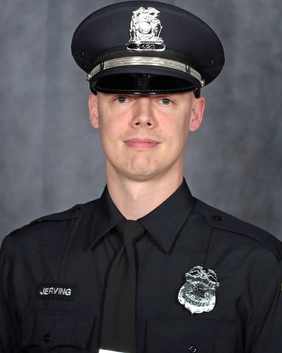 Angel L Maysonet (@bigricanman) on Twitter photo Rest In Peace <a href="/MilwaukeePolice/">Milwaukee Police</a> PO Peter Jerving who was shot & killed on 2/7/23 while attempting to arrest a robbery suspect. He was a 4 year veteran & leaves behind his parents, 6 siblings & his girlfriend. Please retweet to honor him 💙🖤 #BlueLivesMatter #BackTheBlue #Enough Rest In Peace <a href="/MilwaukeePolice/">Milwaukee Police</a> PO Peter Jerving who was shot & killed on 2/7/23 while attempting to arrest a robbery suspect. He was a 4 year veteran & leaves behind his parents, 6 siblings & his girlfriend. Please retweet to honor him 💙🖤 #BlueLivesMatter #BackTheBlue #Enough