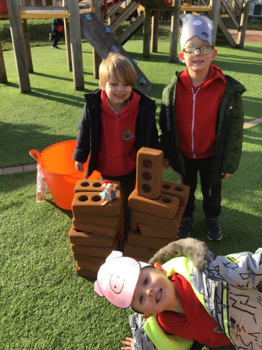 easterside_a's tweet photo. Our provision areas are currently themes around some of our favourite traditional stories! #EastersideEarlyYears #EastersideReading https://t.co/kIQ1oowdfj