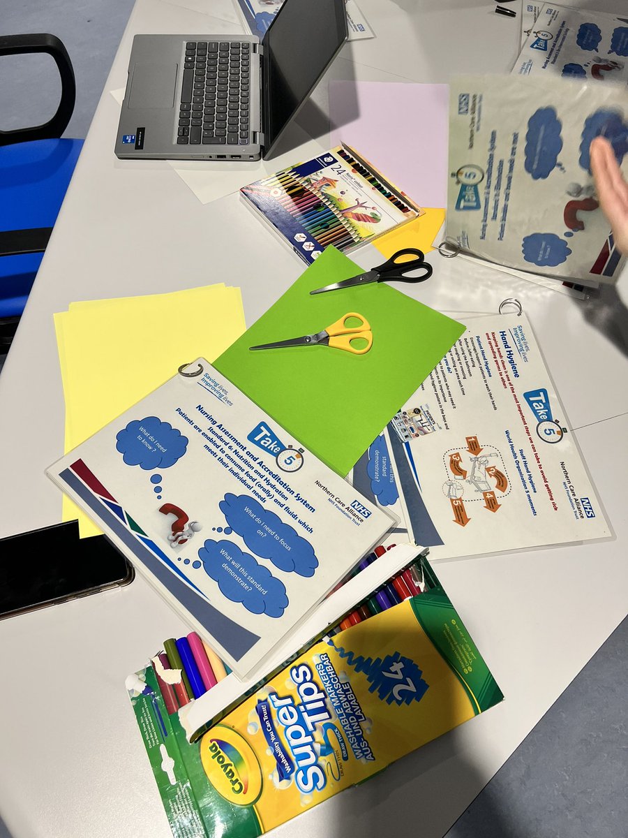 HCU_SCO's tweet image. NAAS afternoon learning 📚 #gettingcreative #differentwaysoflearning #gettalking @belfield_kim @deborahcarr1984