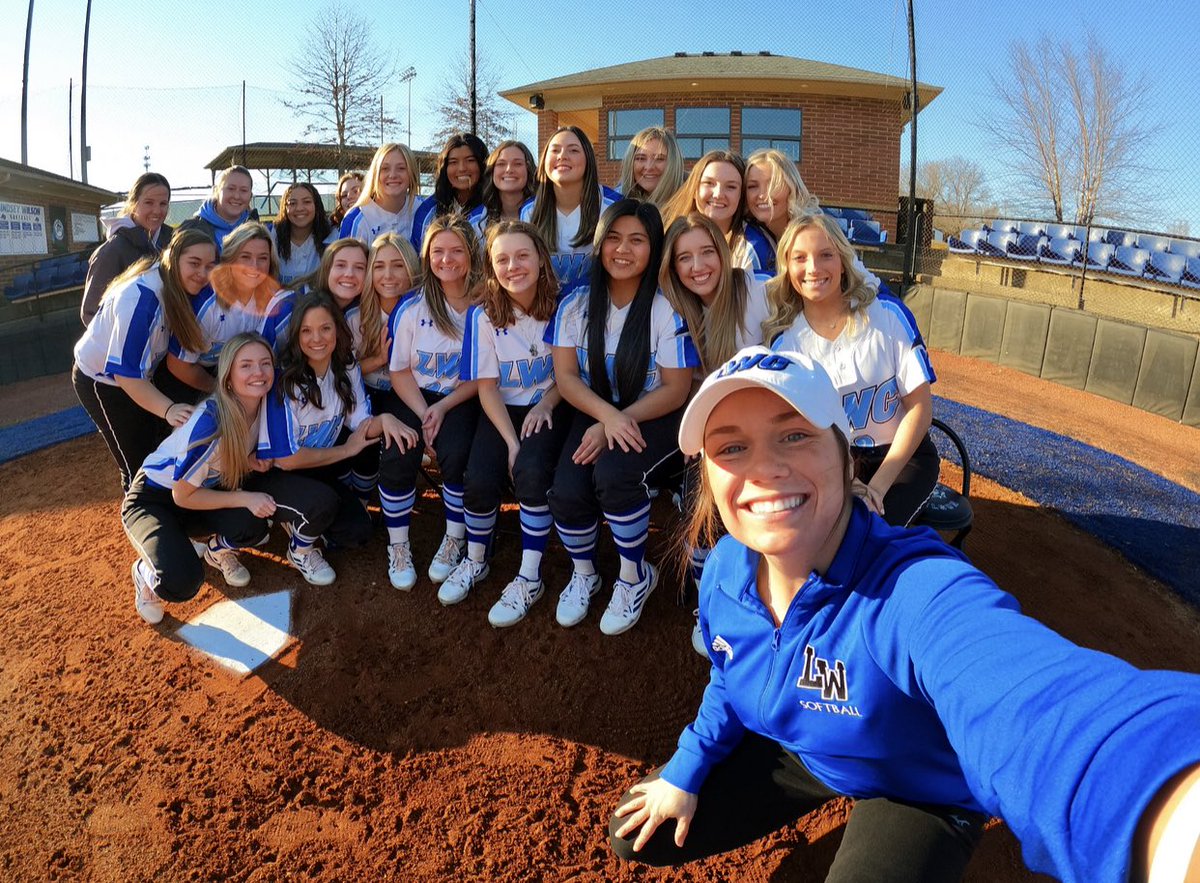 Walking to my first home plate meeting today as the head coach of @LWCSoftball and I couldn’t be more grateful for this squad. They challenge myself and each other to be the best versions of ourselves every single day. This group is special, let’s do this 💙✨