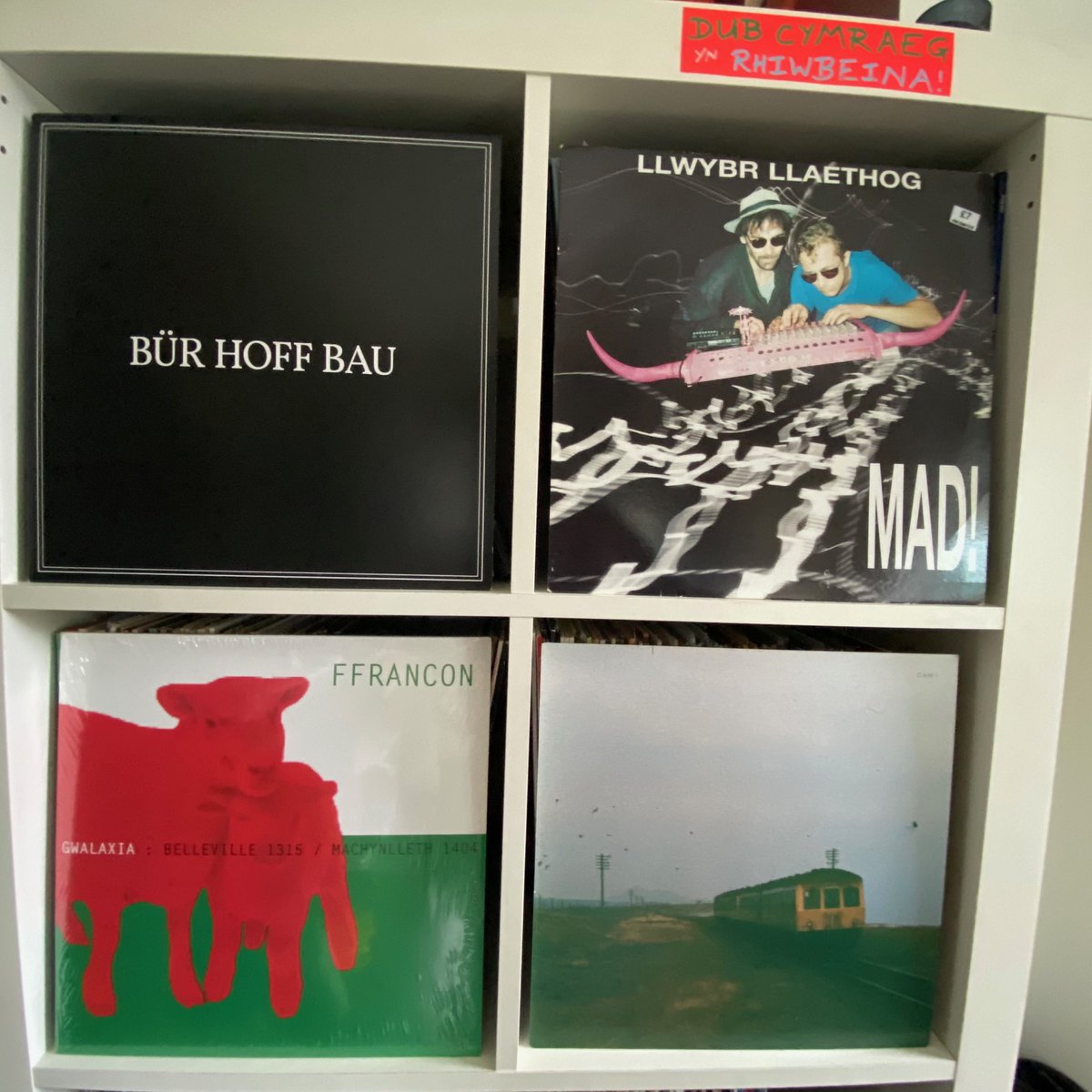 Llwyd_Owen's tweet photo. #DyddMiwsigCymru #feinyl #vinyl #dub #electronica #krautrock #Detroit #techno #motorik
Bur Hoff Bau https://t.co/EUlpbxUQzM
Llwybr Llaethog https://t.co/sPiWR1Ky6A
Ffrancon https://t.co/PaRHNsdEhc
Cam o'r Tywyllwch https://t.co/A5ZjEprcxB https://t.co/WbJzNrPvJT