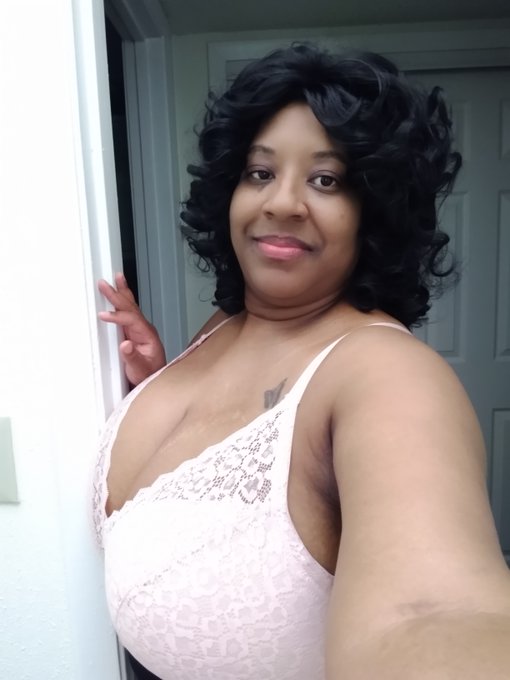 Good Morning Lovelies. Happy Friday. I'm making changes to my platforms and I wanted to share the exciting<a href="/tag/onmfc"class="tags"><span>#onmfc</span></a>