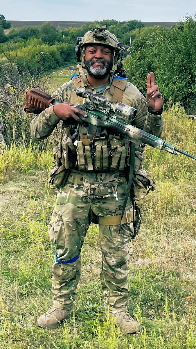 MalcolmNance's tweet image. TONIGHT ON @HBO: Friday 10 FEB: I will be the Guest of @billmaher on @RealTimers. Subjects will likely be related to 👇🏾Why I Fight to Defend #Ukraine &amp;amp; Our Democracy … &amp;amp; #ChineseSpyBalloon Piñatas?