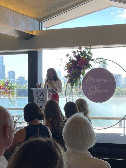 juliahbanks's tweet photo. #Melbourne at its finest☀️

Beautiful weather, the Lake &amp; skyline in the background and 

Celebrating the Melbourne @storm Women of Storm initiative 

Honoured to be the keynote speaker- talking all things  personal power. positive workplace culture &amp; inclusion 

🙏📚👏👏💕❤️ https://t.co/58ielyiYEX