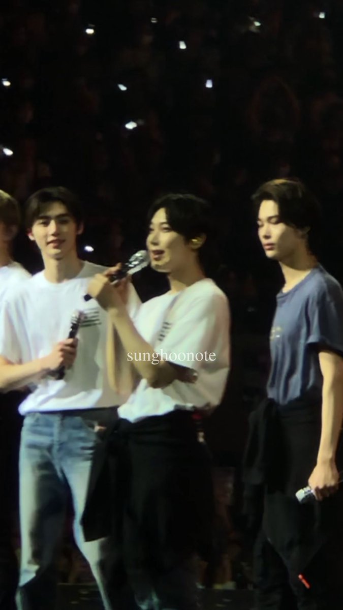 shlovenote's tweet photo. sharing these pics here 🥹🥹 the way hoon looks at sun plscnsnfjsnfnsbf 😭😭😭 https://t.co/ZOnUAypDZq