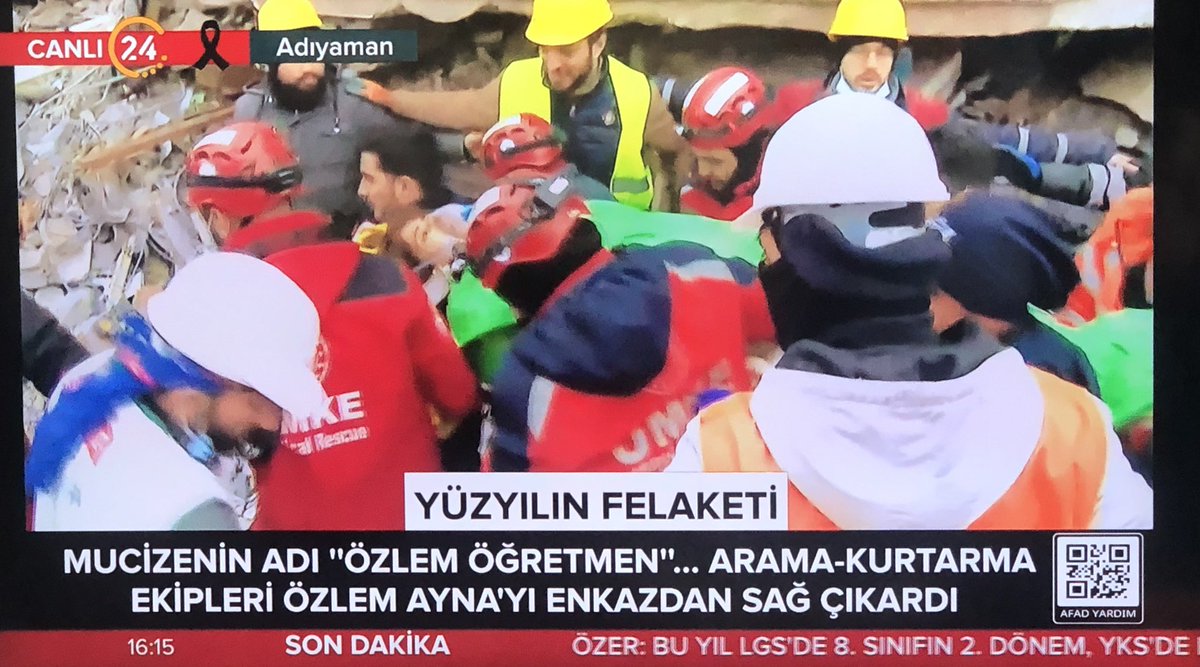 108. saatte, Adıyaman'da Özlem Öğretmen enkazdan sağ çıktı. 👏👏👏