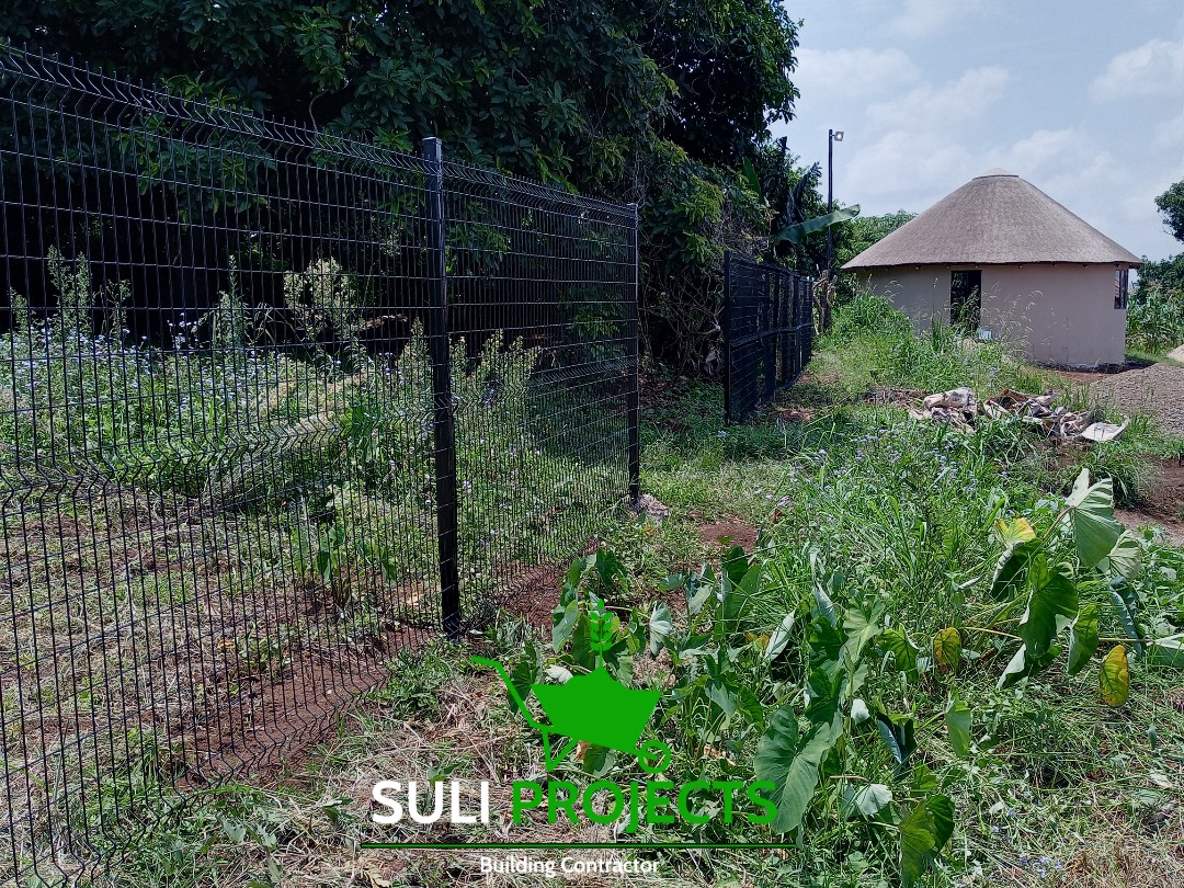 SuliProjects's tweet photo. Our ClearVu fencing project, Ndwedwe, KwaZulu, SA.
Beautiful area. 
#suliprojects #fencing #clearvu

📍Colenso, KwaZulu, SA. 
📧chunuz@yahoo.com 
☎️0798367035 @AndileMchunu01. https://t.co/BDgygiCWIP
