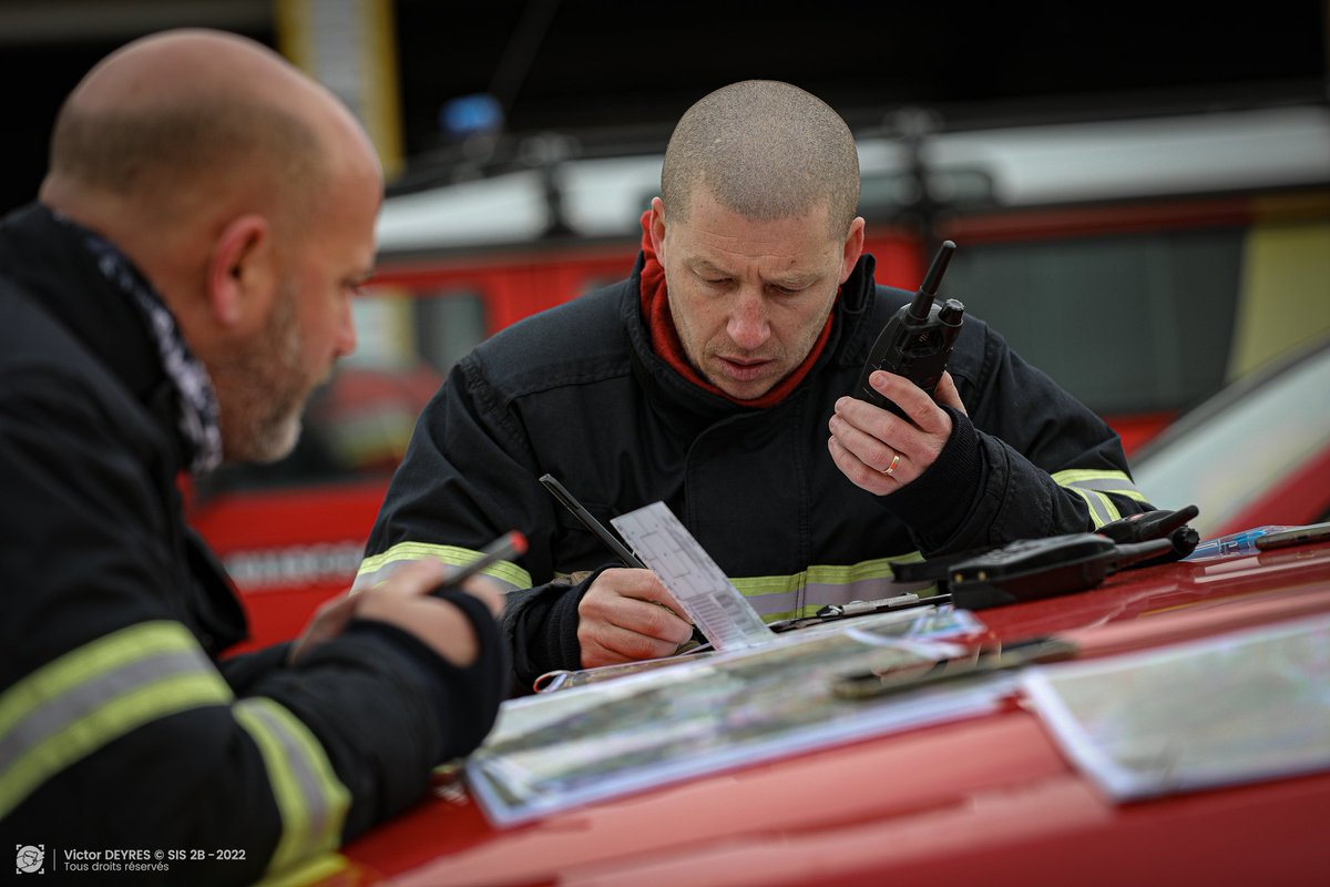 sis_2b's tweet photo. #Furmazione 🔥🌲 Durant deux semaines, un stage de Chef De Groupe (CDG) Feu De Forêt à eu lieu en Corse au profit de 8⃣agents du @sis_2b et 4⃣du @SIS_2A , avec le concours de l'@UIISC5CORTE, délocalisé par @ECASCVALABRE et réalisé sur le simulateur de l’EDSP de Corte. https://t.co/GP19HtRvrl