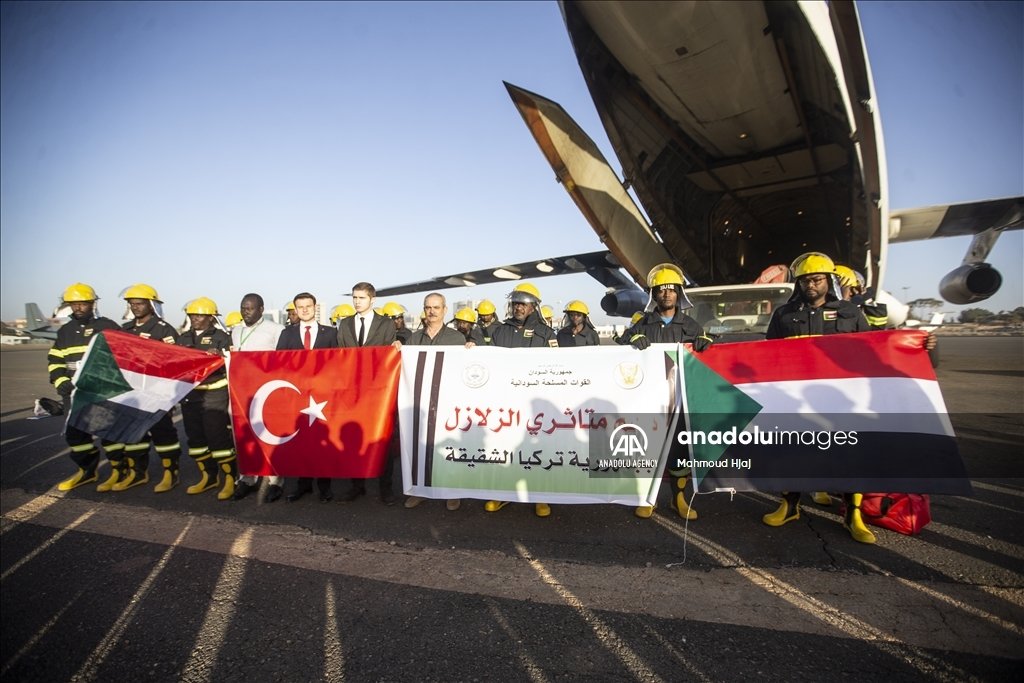 fatmt990's tweet image. القوات المسلحة السودانية ترسل طائرة مساعدات إنسانية لمتضرري الزلزال في تركيا.

#لاتفاوض_لا_شراكة_لاشرعية #لا_للانقلاب_العسكري #الردة_مستحيلة #السودان #تسقط_بس✌🏾