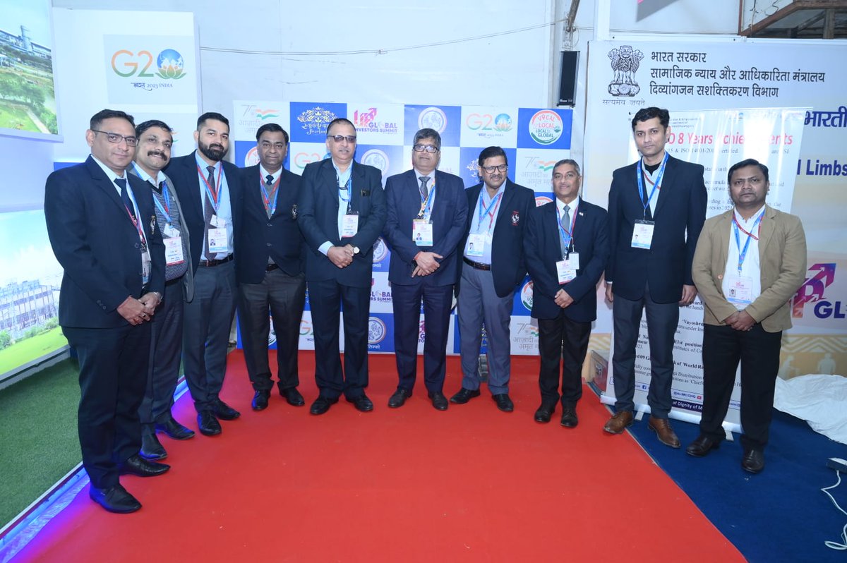 ALIMCOHQ's tweet photo. Shri Praveen Kumar, CMD, ALIMCO inaugurated the Stall of ALIMCO at #UPGlobalInvestorsSummit in Lucknow today. To know more about @ALIMCOHQ please Visit BETWA Hall No 10 at UP Global Investor Summit-2023
@Drvirendrakum13
@socialpwds
 #AmritMahotsav #G20India2023 https://t.co/fsHtoq6J3w