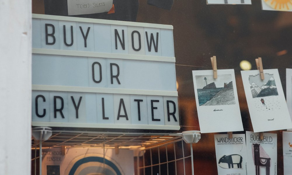 Contributing Editor Marc Barnes speaks with several casual retailers about how they've stocked up on product ahead of what some feel may be a tough year. One retailer says the industry is having its first seasonal sales slump since the pandemic began. 

buff.ly/3YCoK2Z