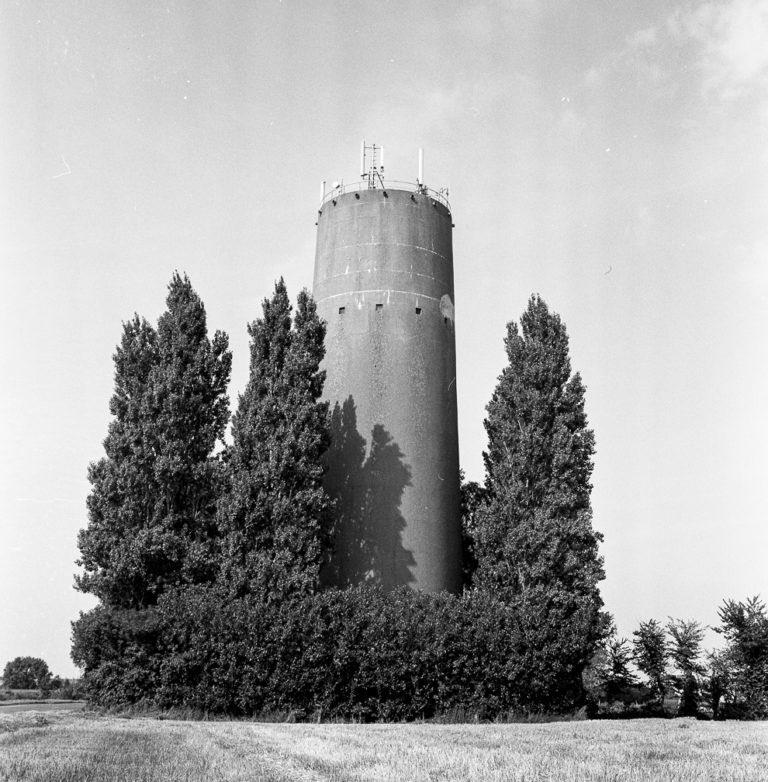Renphotographie's tweet photo. Château.

#analogphotography #filmphotography #filmisnotdead #filmcommunity #chateaudeau #rolleiflex #kodak #kodaktrix #120film #renanperon #bw #bwlovers #simple #landscape #photography #photographie #photooftheday #heyfsc https://t.co/tUJtQCVafm