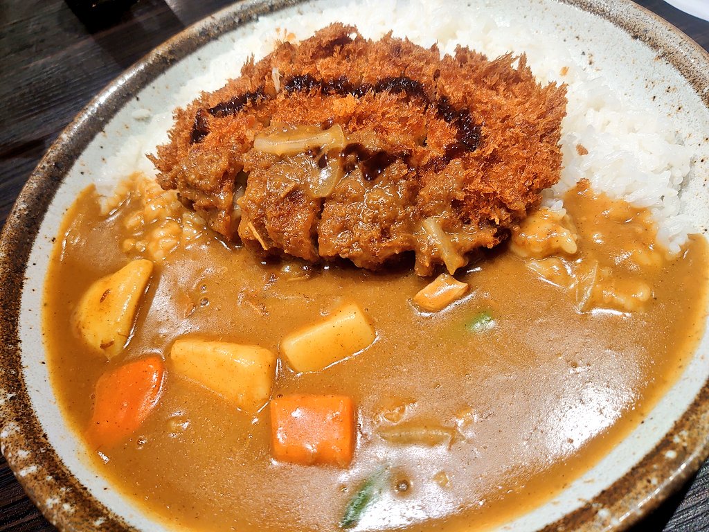 「早めの晩ご飯 」|えらんとのイラスト
