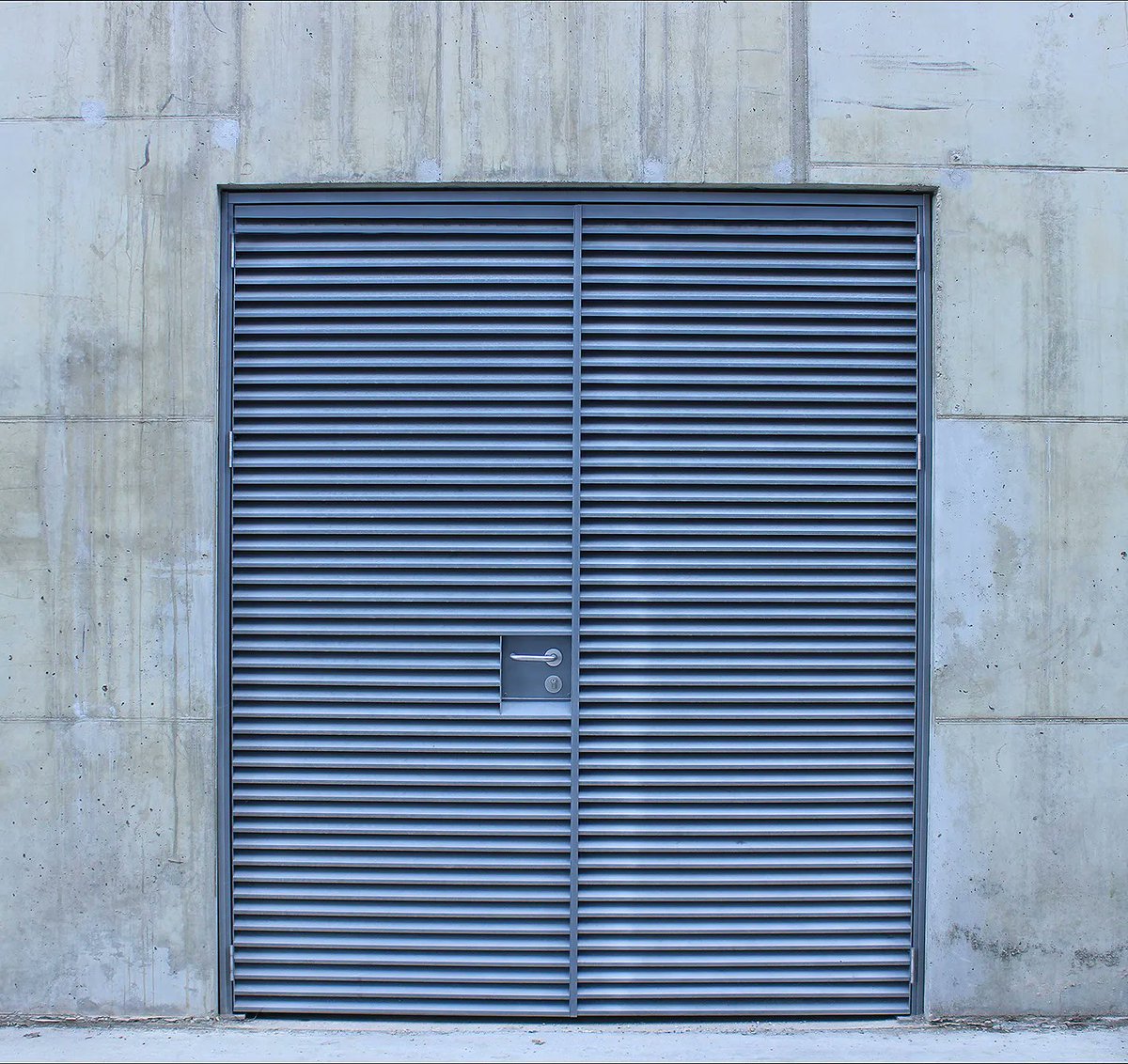 RotecSecurity's tweet photo. Partnered with @BouyguesUK we have provided a comprehensive 170 steel doors package throughout the @Cambridge_Uni West Hub project.

This dynamic new student hub is part of the university’s vision to transform its campus into a lively research campus.

#steeldoors #architecture https://t.co/WhKWOvw6T0