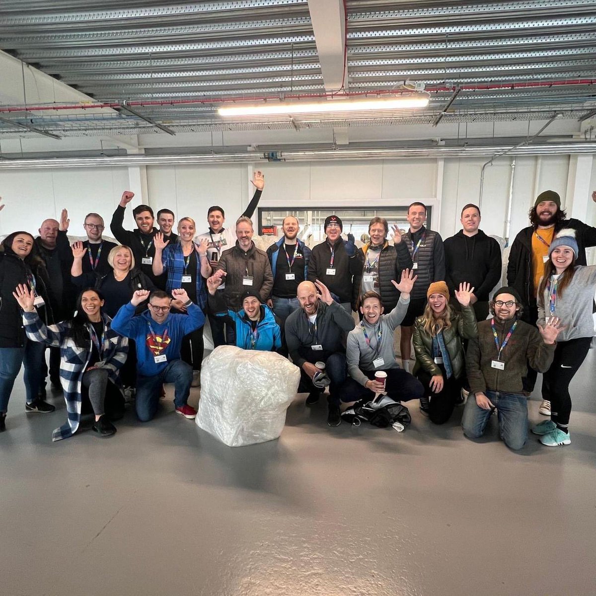 sixredsquares tweet media