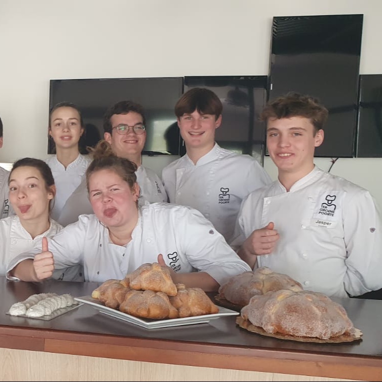 TerGroenePoorte's tweet image. Mexico 🇲🇽
Een delegatie van onze chocolatiers zit momenteel in Mexico om weldra te helpen op de plantages. Geniet van deze unieke ervaring! #criollo #forastero #cocoa #cacao #Mexico